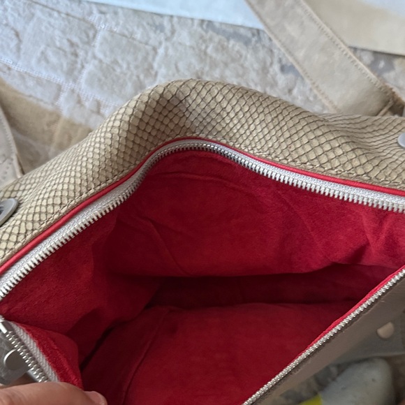 Hammitt Taupe/Beige Crossbody w/storage bag, authentic card, & 2 straps - Picture 7 of 10